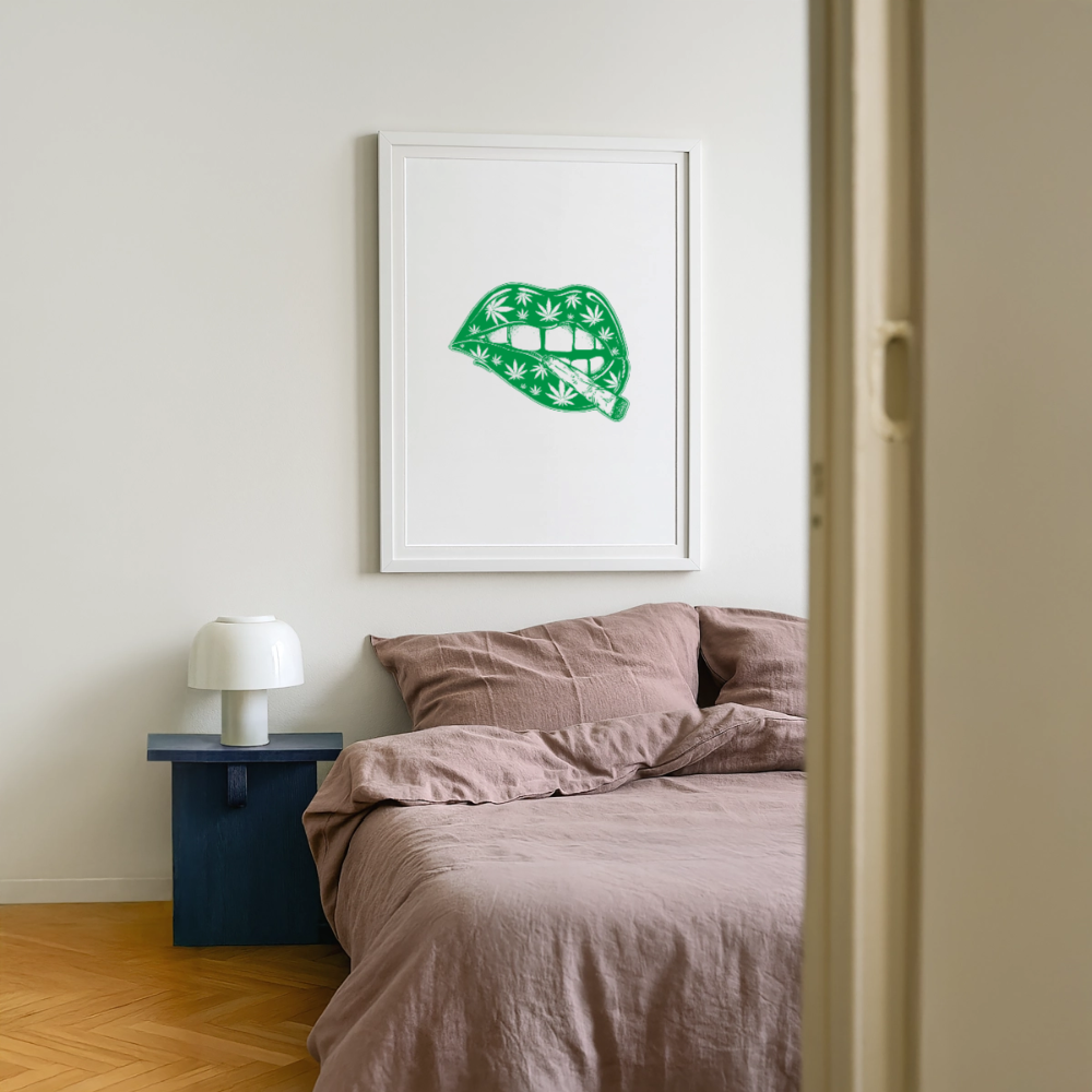 High Kiss Gerahmtes Poster (49 × 69 cm) - Weiß